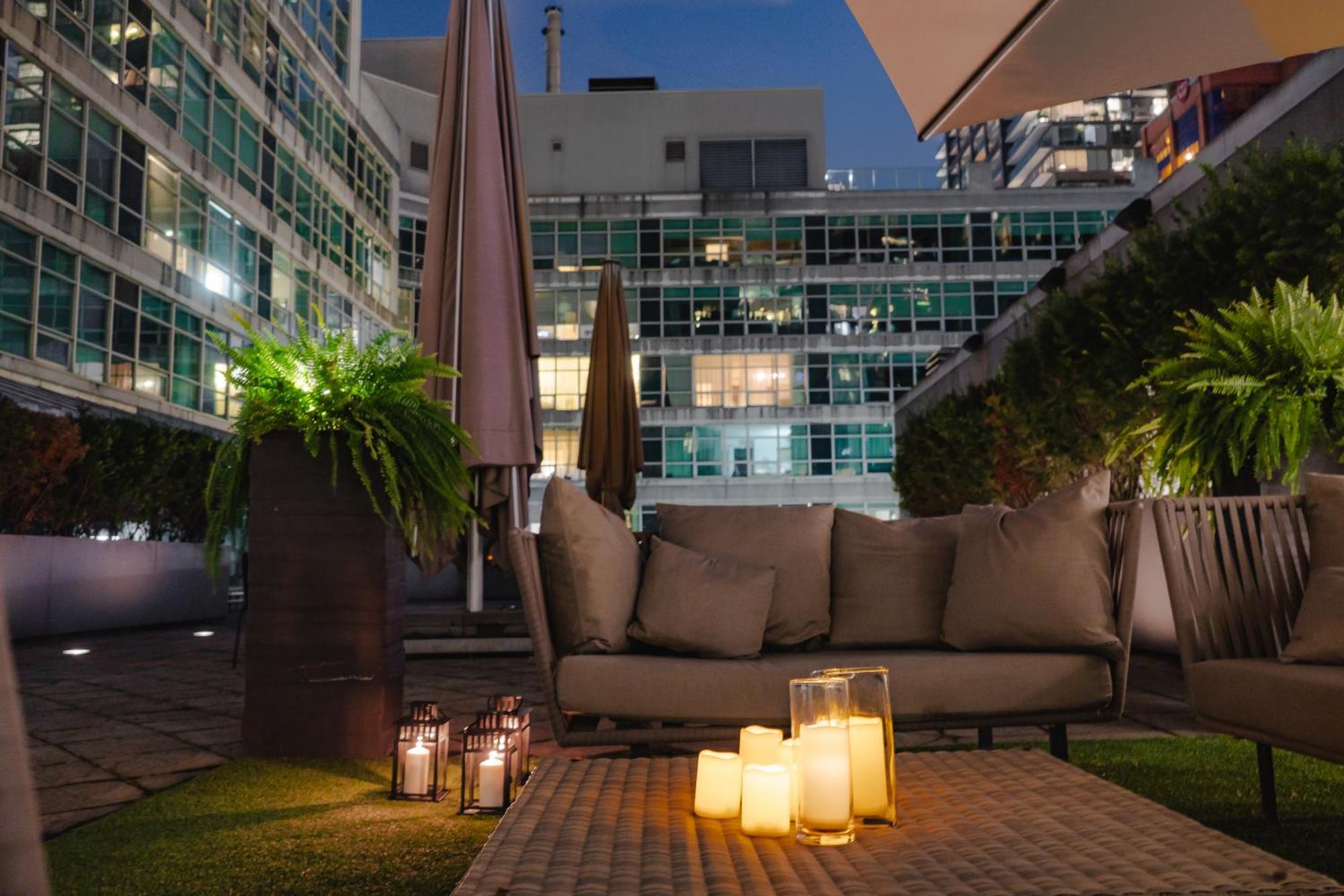 Soho Hotel Toronto Bagian luar foto