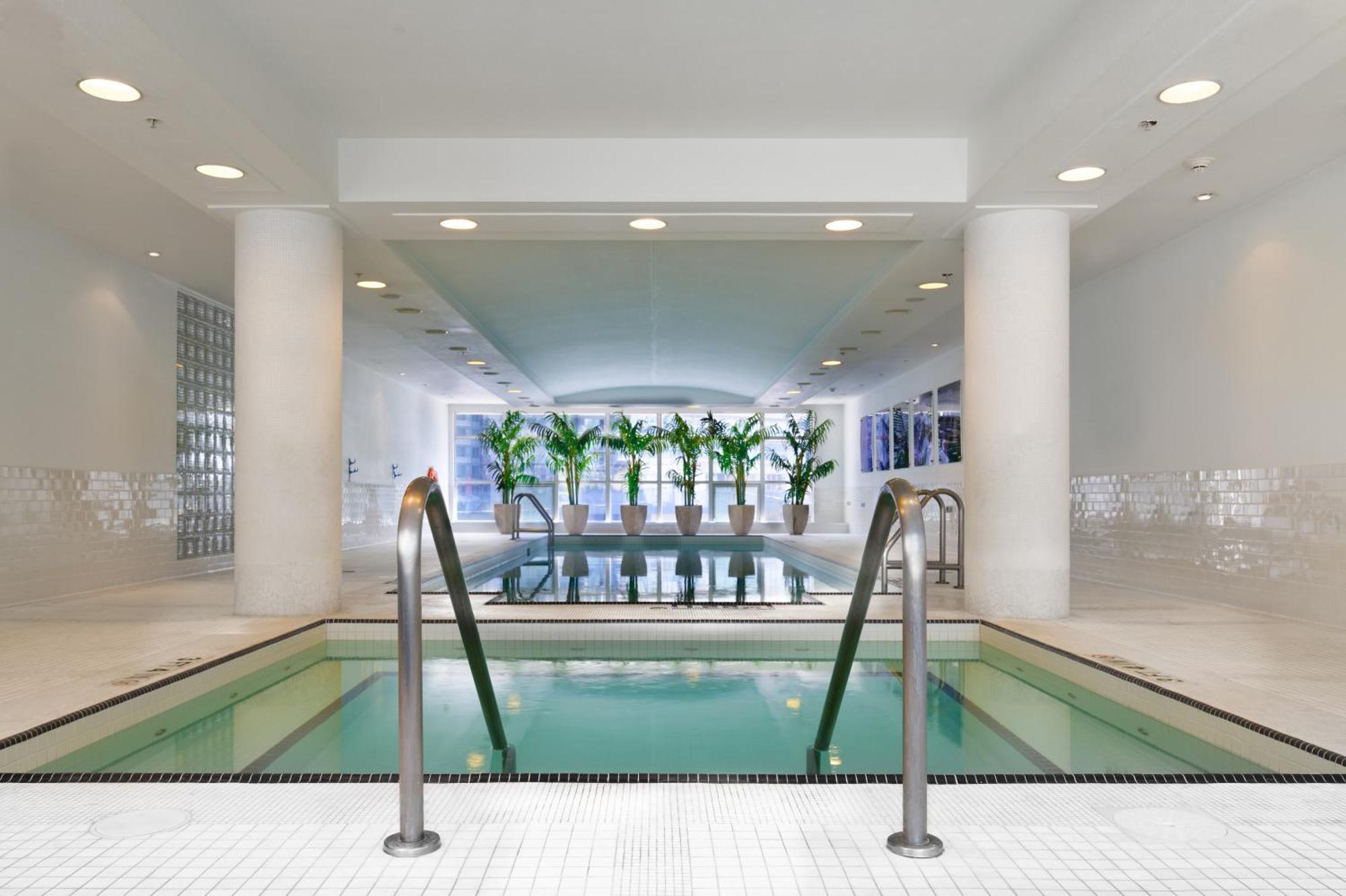Soho Hotel Toronto Bagian luar foto